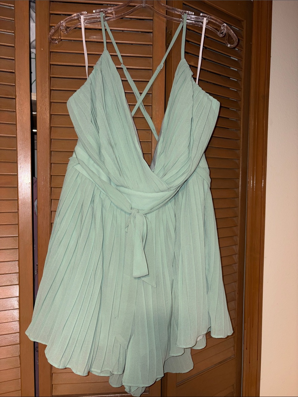 Lulu's light sage pleated v-neck romper